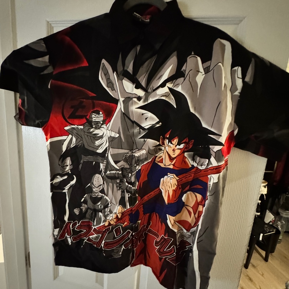 Dragon Ball Z Men's Button-Up Shirt Sz L